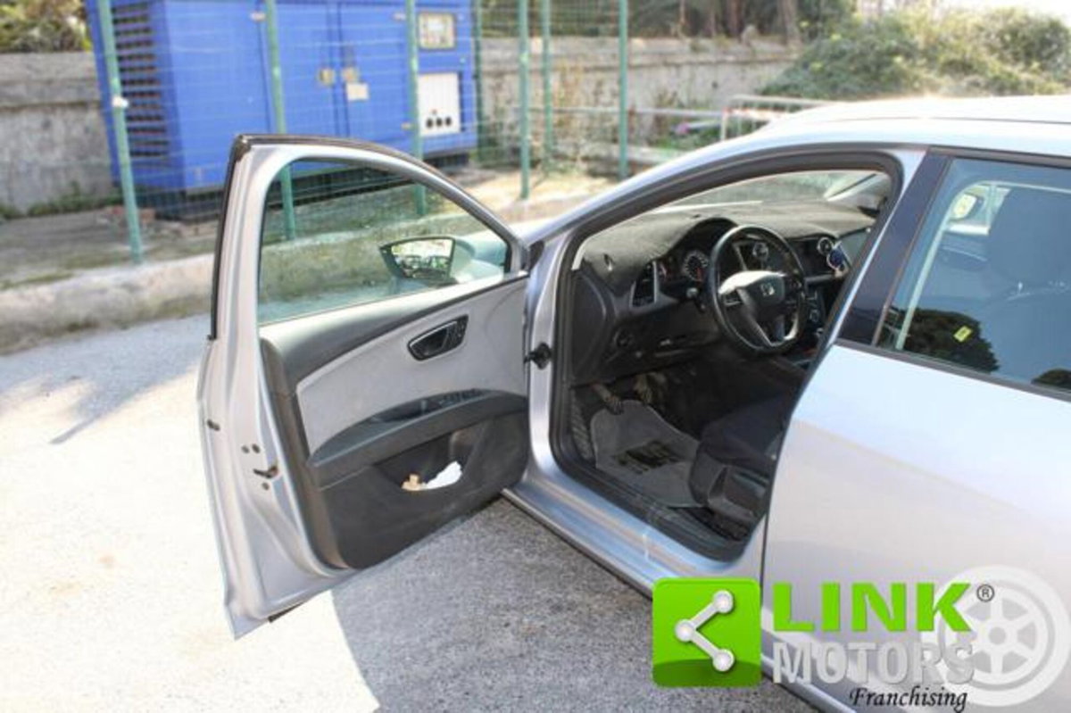 SEAT Leon 1.6 TDI 115 CV 5p. Business (11)