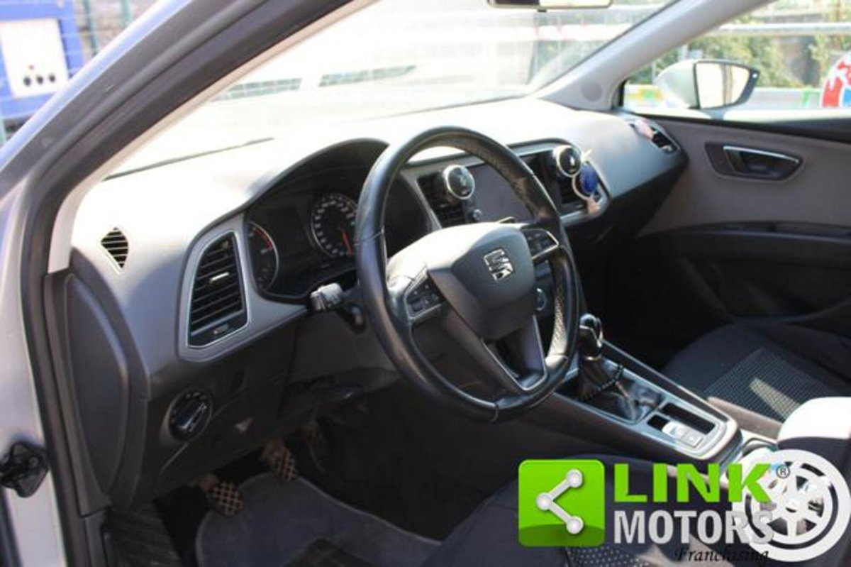 SEAT Leon 1.6 TDI 115 CV 5p. Business (12)