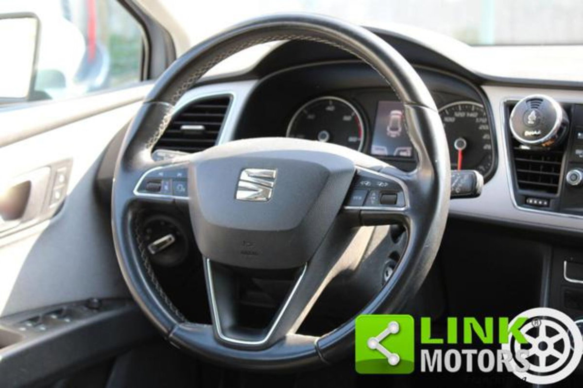SEAT Leon 1.6 TDI 115 CV 5p. Business (13)
