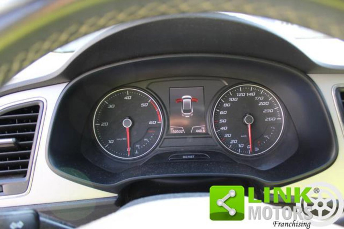 SEAT Leon 1.6 TDI 115 CV 5p. Business (16)