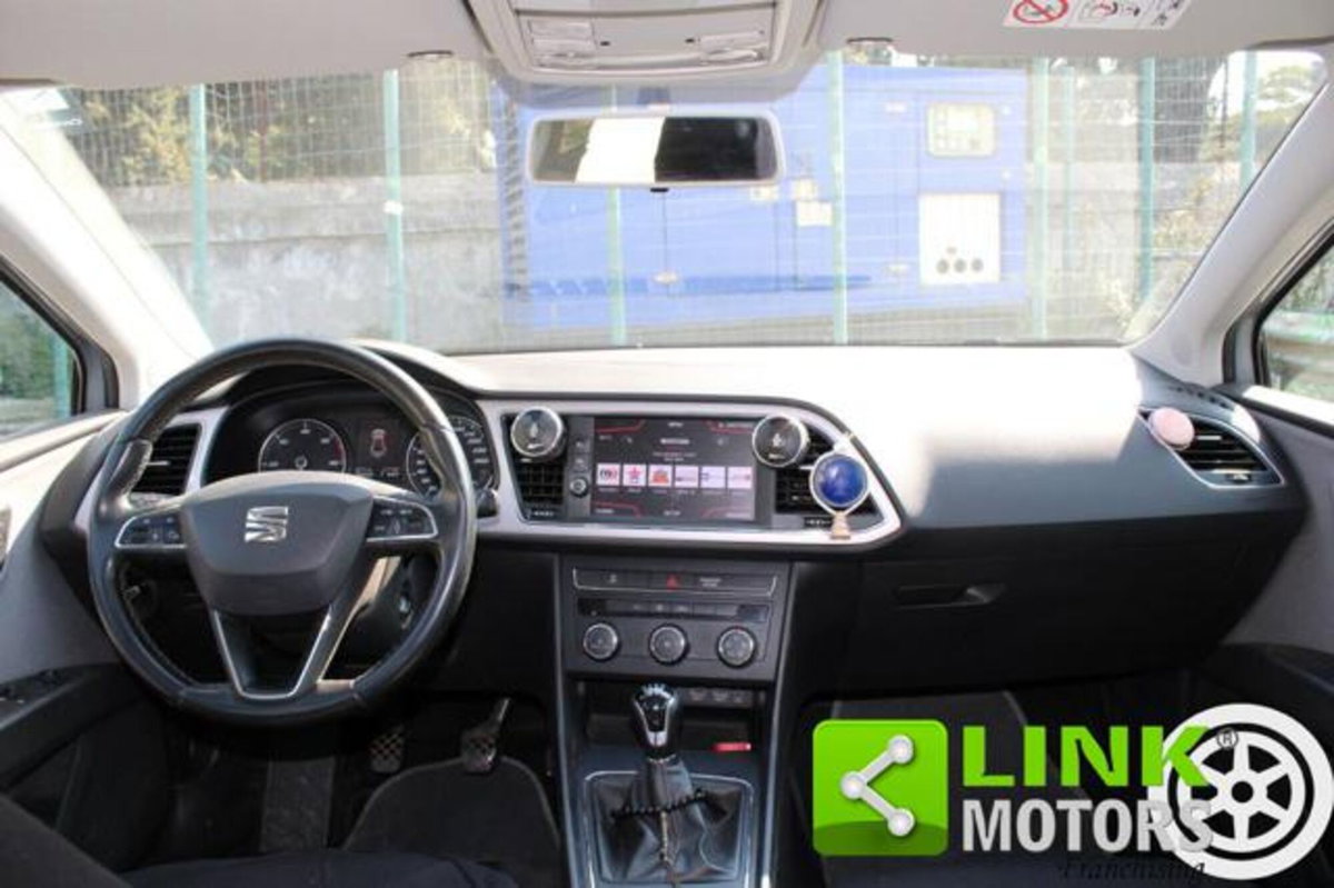 SEAT Leon 1.6 TDI 115 CV 5p. Business (17)