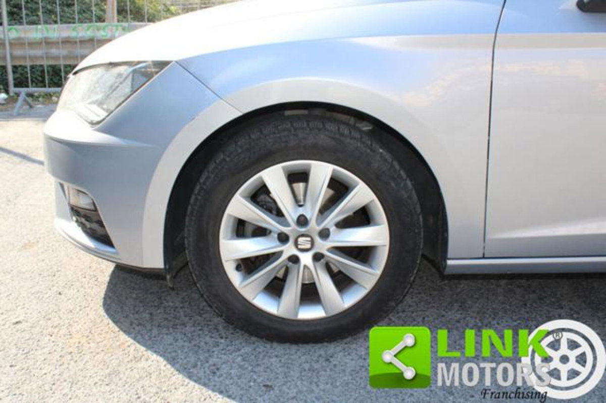 SEAT Leon 1.6 TDI 115 CV 5p. Business (9)