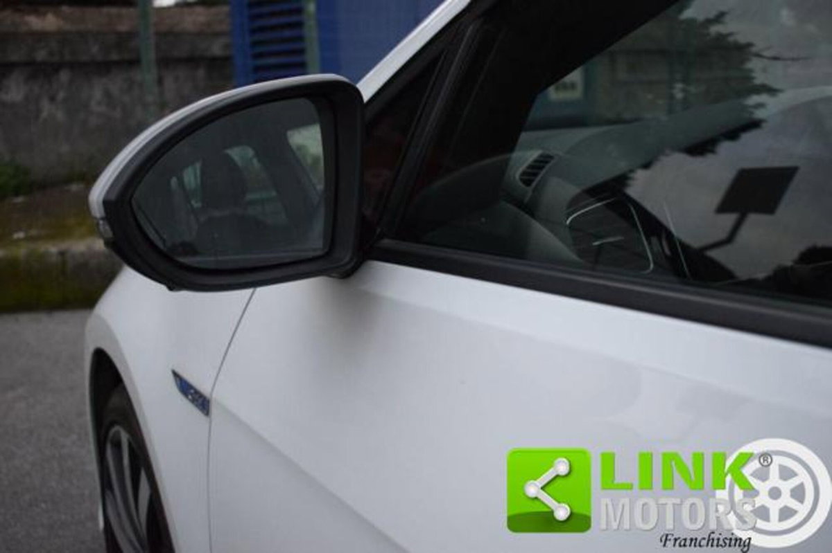 Volkswagen Golf GTE 1.4 TSI DSG 5p. Plug-In-Hybrid (14)
