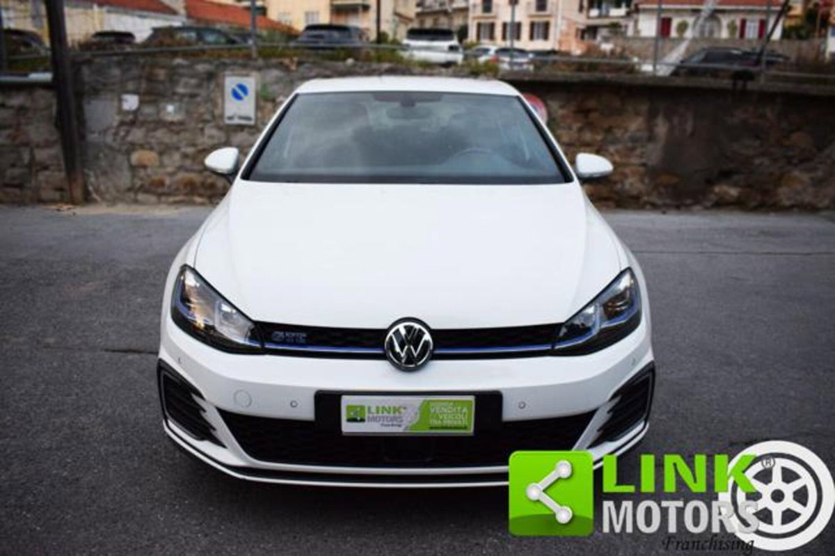 Volkswagen Golf GTE 1.4 TSI DSG 5p. Plug-In-Hybrid (3)