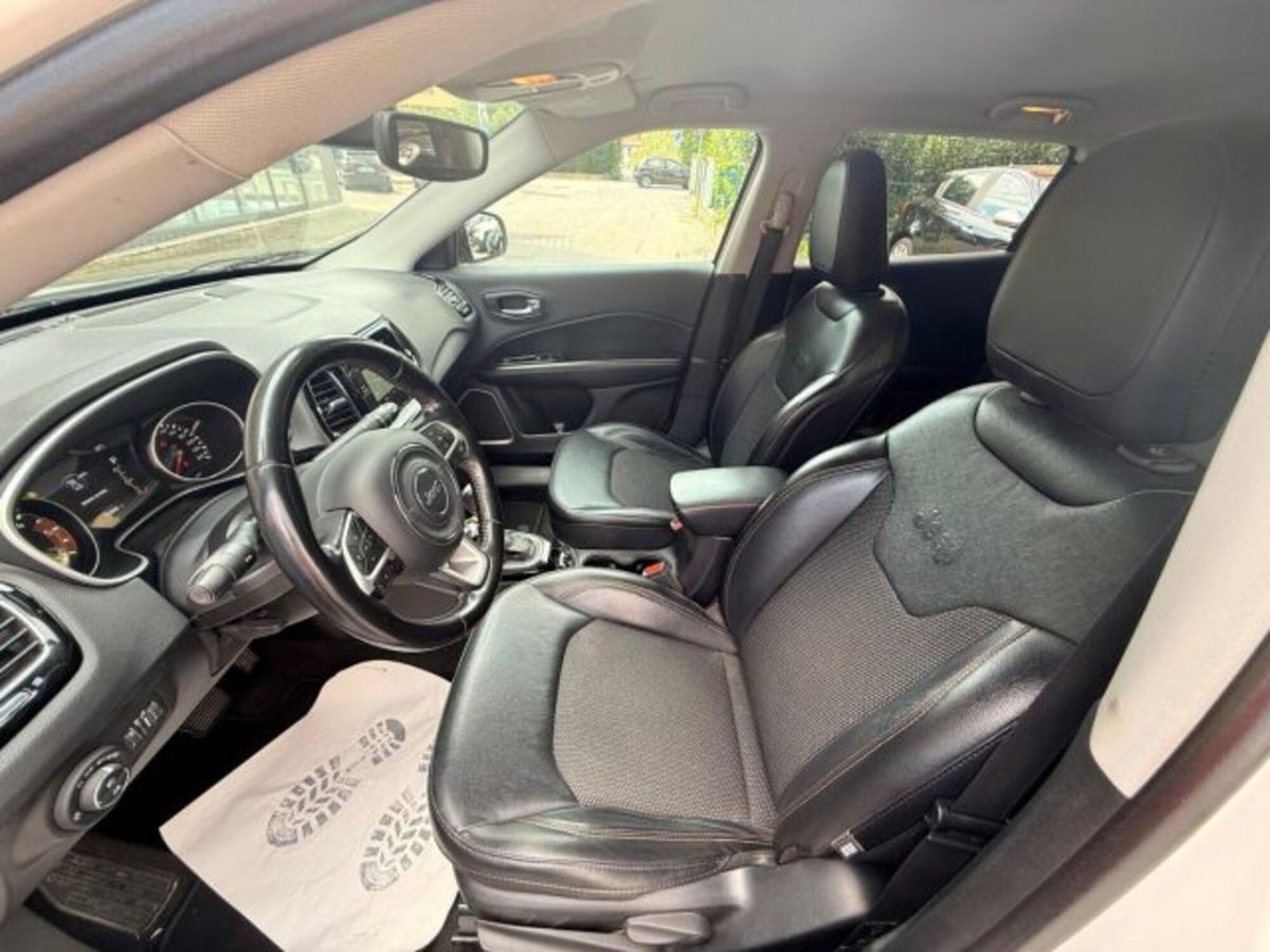 Jeep Compass 2.0 Multijet II 4WD Limited (8)