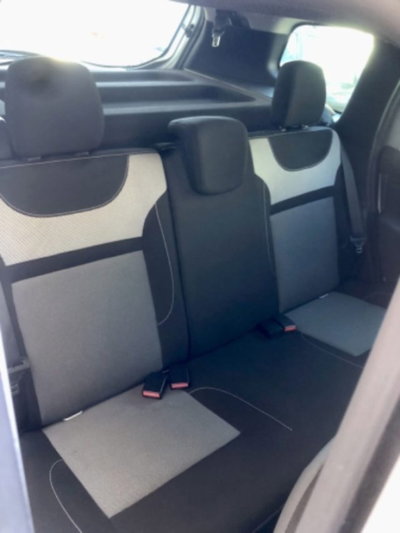 Dacia Duster 1.5 dCi 110CV 4x2 Prestige (10)