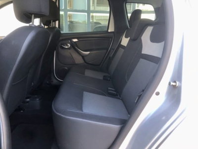 Dacia Duster 1.5 dCi 110CV 4x2 Prestige (8)