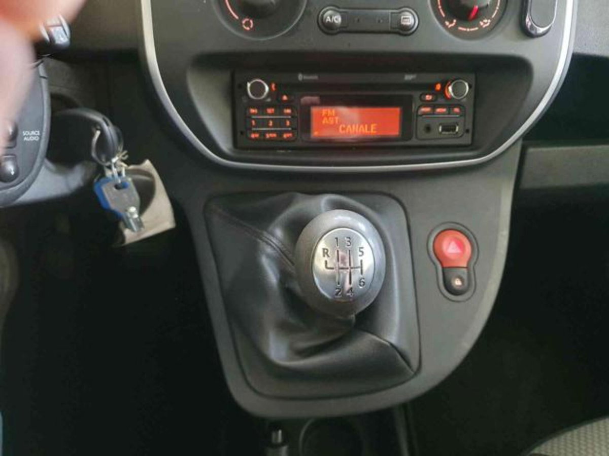 Renault Kangoo Blue dCi 115CV Express Maxi Combi Ice Plus (11)