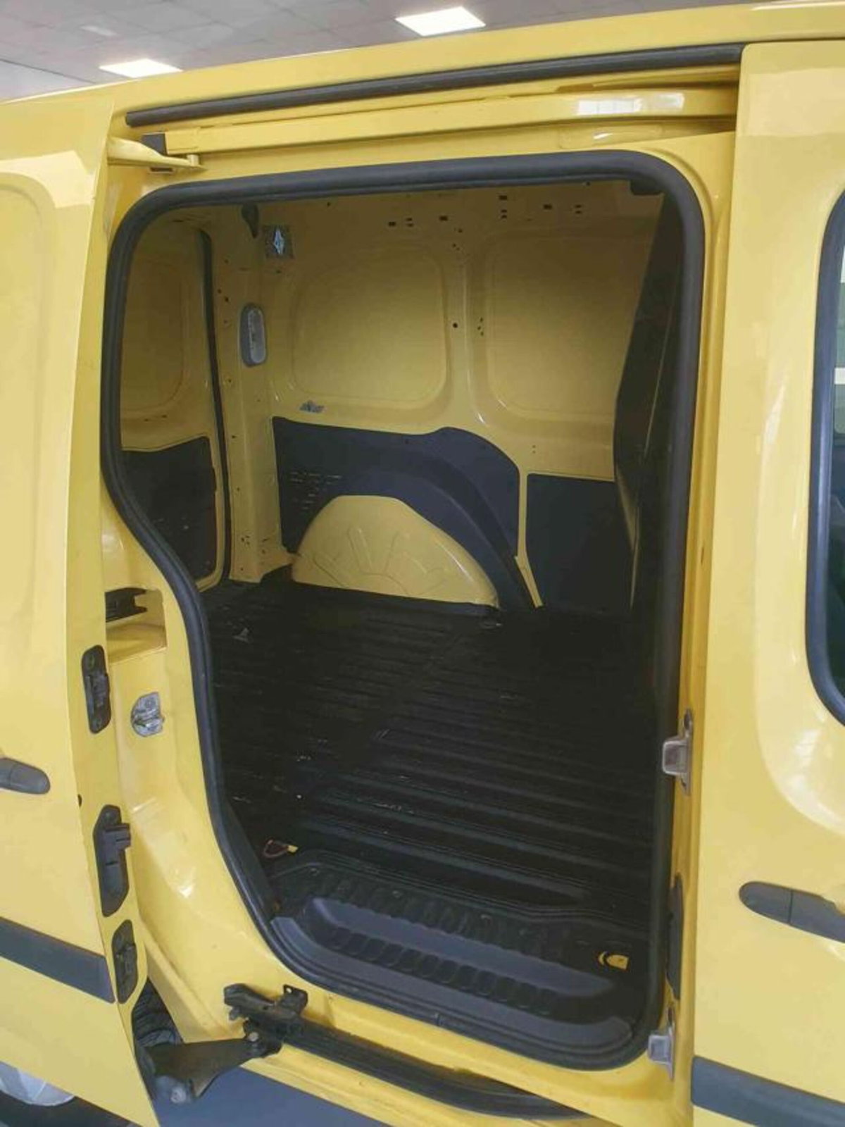 Renault Kangoo Blue dCi 115CV Express Maxi Combi Ice Plus (8)