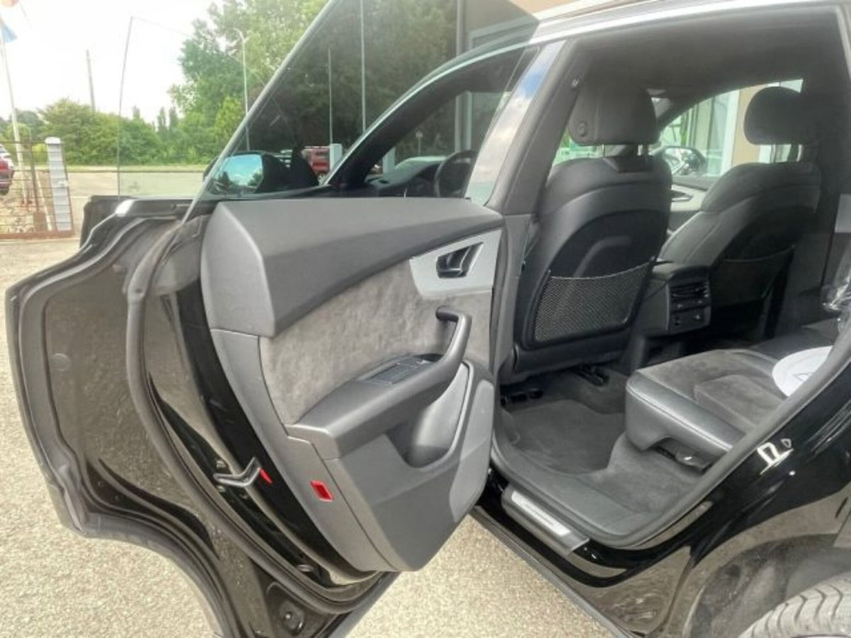 Audi Q8 Q8 50 TDI 286 CV quattro tiptronic Sport (11)
