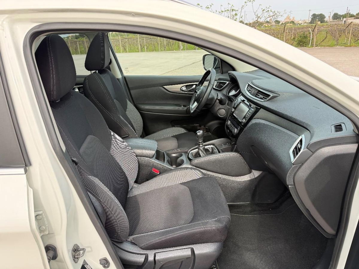 Nissan Qashqai 1.5 dCi 115 CV N-Connecta (10)
