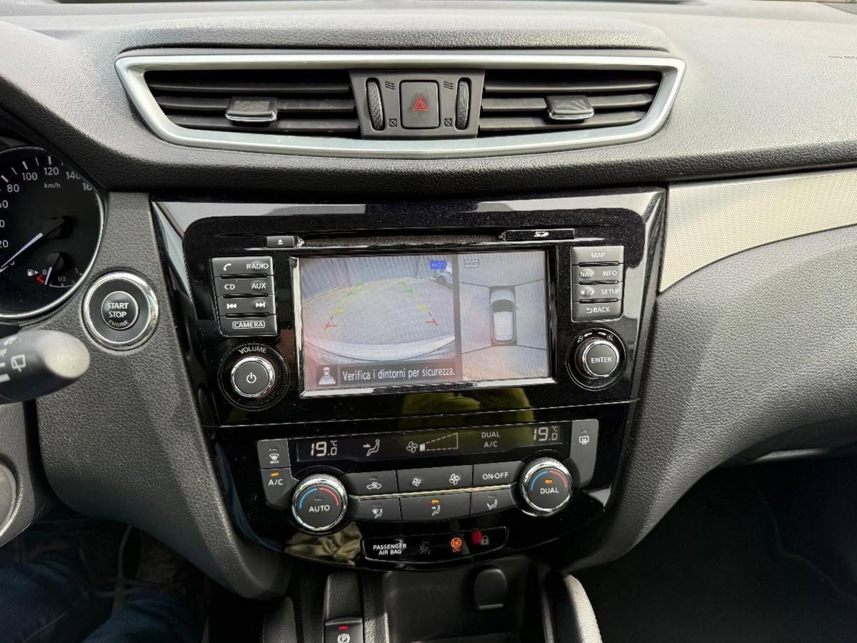 Nissan Qashqai 1.5 dCi 115 CV N-Connecta (15)