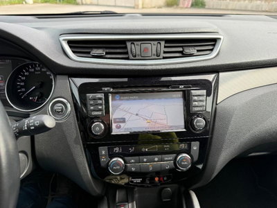 Nissan Qashqai 1.5 dCi 115 CV DCT N-Connecta (17)