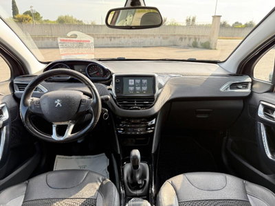 Peugeot 2008 e-HDi 92 CV Stop&Start ETG6 Allure (16)