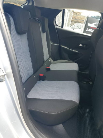 Opel Corsa 1.2 5 porte (11)