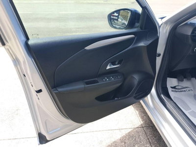 Opel Corsa 1.2 5 porte (16)