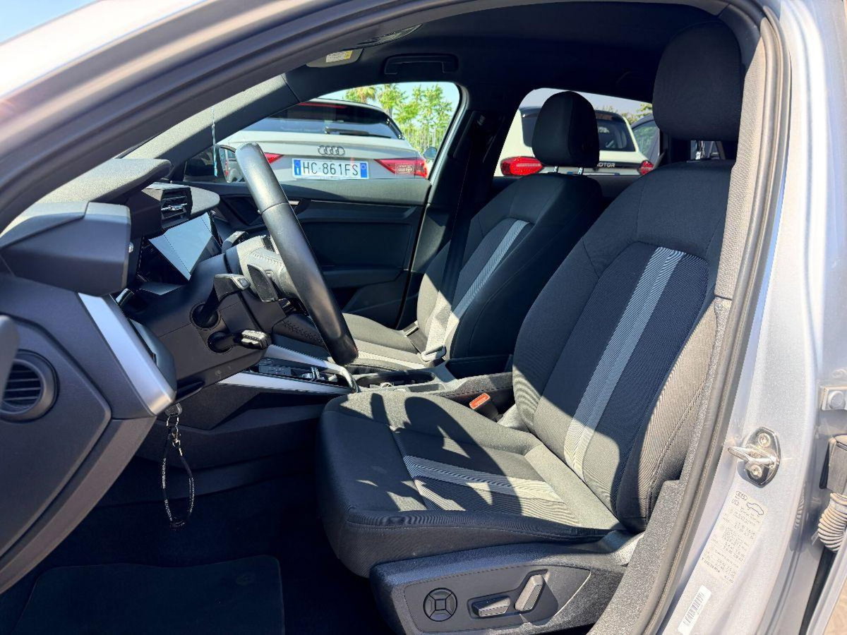 Audi A3 Sportback 35 TDI S tronic Business (10)