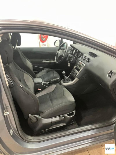 Peugeot 308 1.6 HDi 110CV 3p. Tecno 2-Tronic (10)
