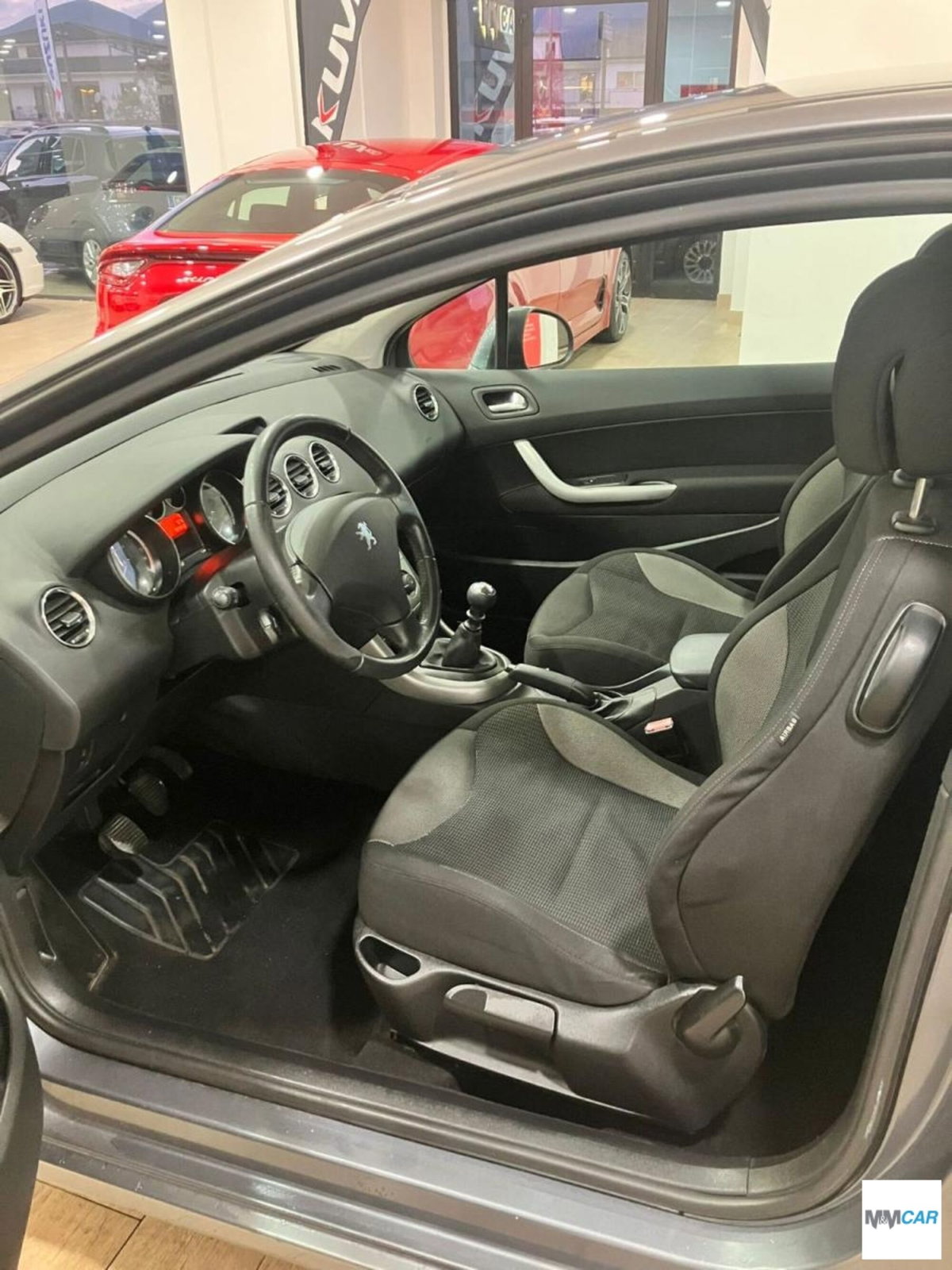 Peugeot 308 1.6 HDi 110CV 3p. Tecno 2-Tronic (8)