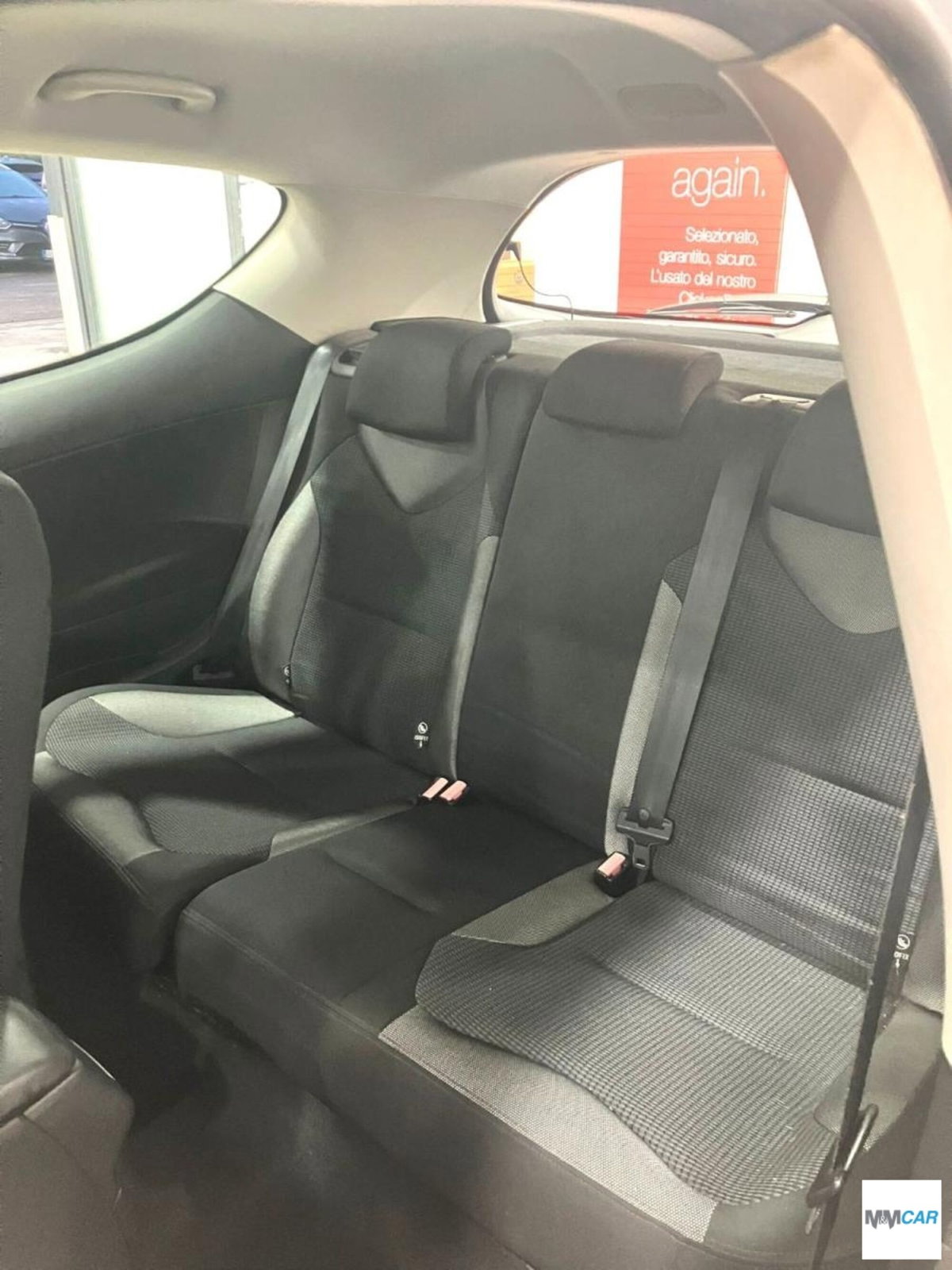 Peugeot 308 1.6 HDi 110CV 3p. Tecno 2-Tronic (9)