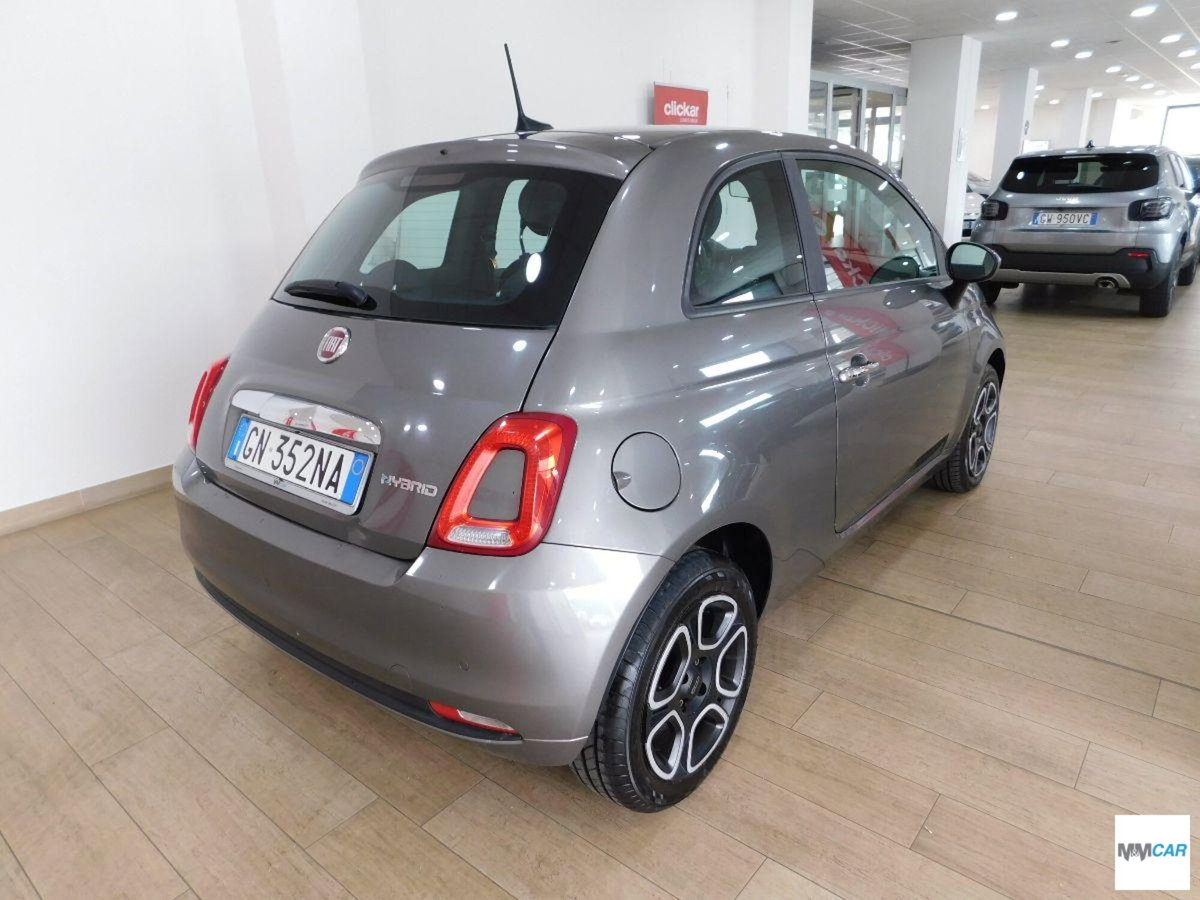 Fiat 500 1.0 Hybrid Red (3)