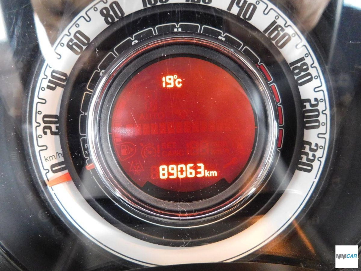 Fiat 500 1.0 Hybrid Red (7)
