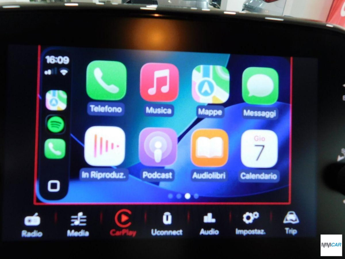 Fiat 500 1.0 Hybrid Red (8)