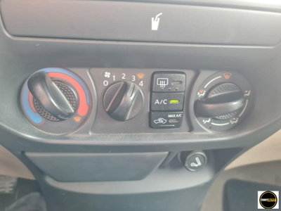 Nissan Terrano II 2.4i 12V cat 3 porte SGX (7)