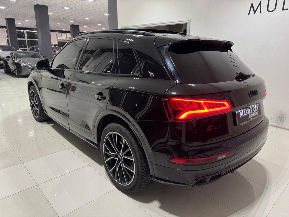 Audi SQ5 TDI quattro tiptronic (2)