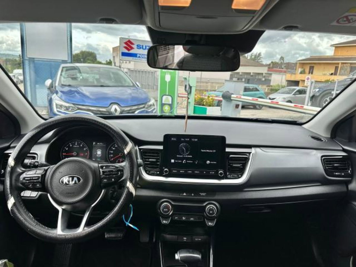 Kia Stonic 1.0 T-GDi 120 CV Style (11)