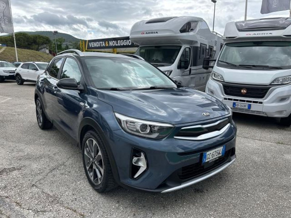 Kia Stonic 1.0 T-GDi 120 CV Style (2)