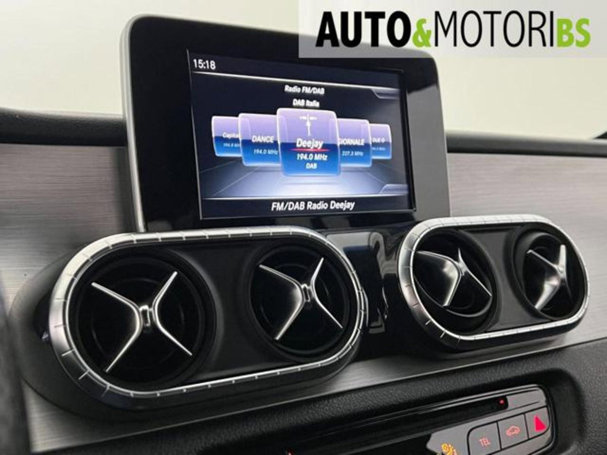 Mercedes-Benz Classe X Pick-up 350 d 4Matic Power (13)