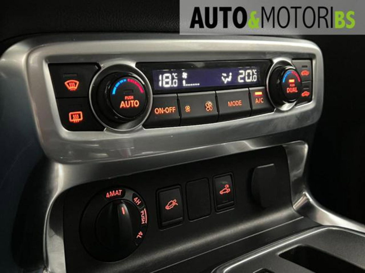 Mercedes-Benz Classe X Pick-up 350 d 4Matic Power (14)