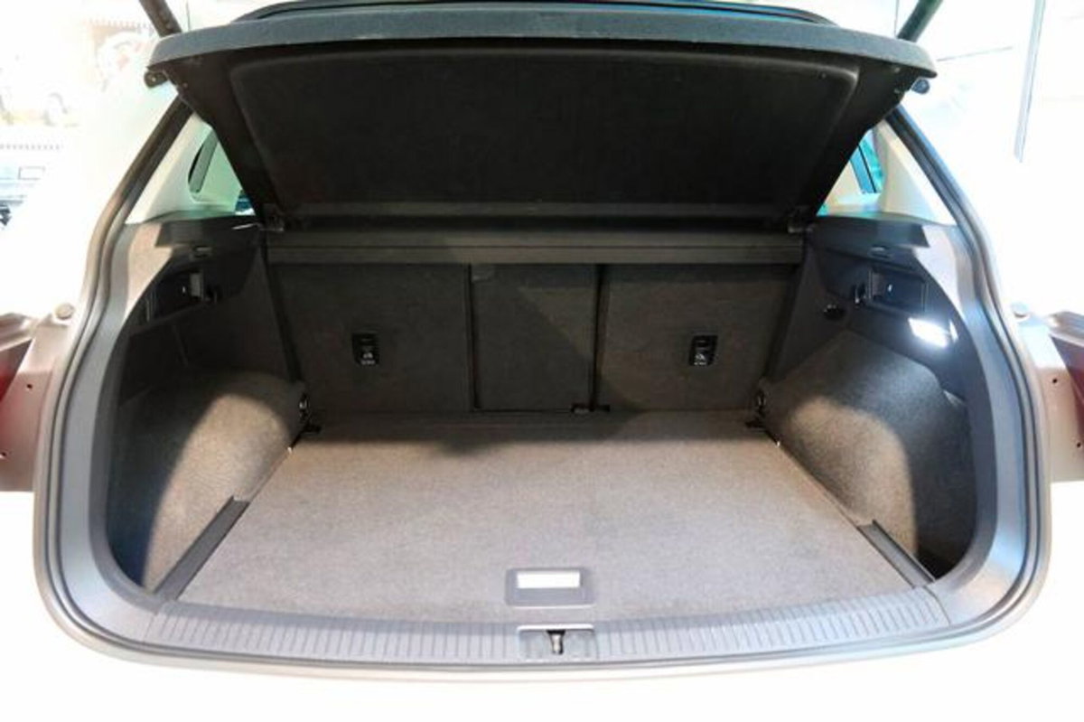 Volkswagen Tiguan 2.0 TDI 150 CV SCR DSG 4MOTION Elegance (12)