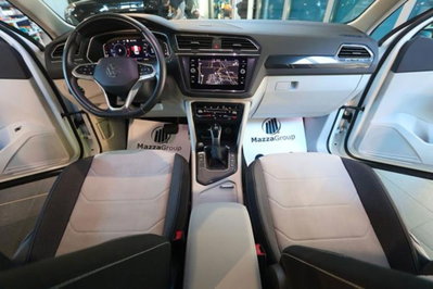 Volkswagen Tiguan 2.0 TDI 150 CV SCR DSG 4MOTION Elegance (15)