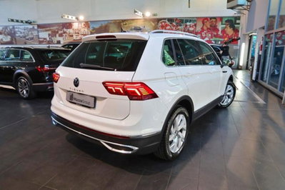 Volkswagen Tiguan 2.0 TDI 150 CV SCR DSG 4MOTION Elegance (9)