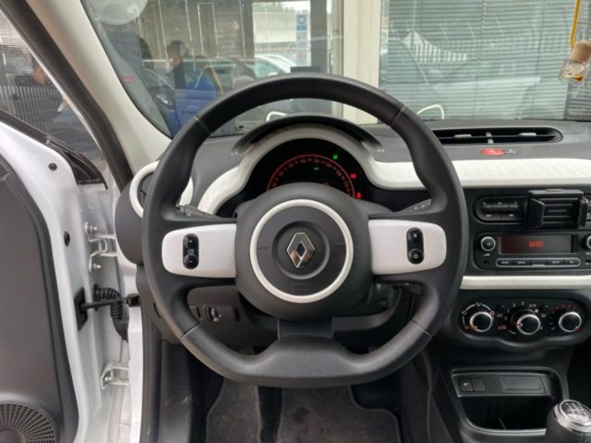 Renault Twingo 1.0 SCe Wave (12)