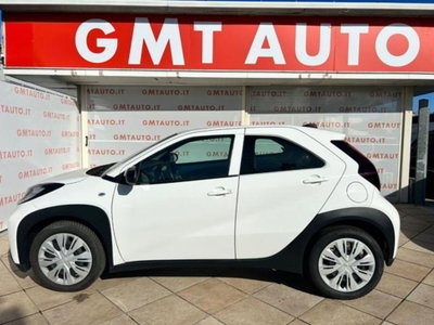 Toyota Aygo X 1.0 Lounge 72cv (2)