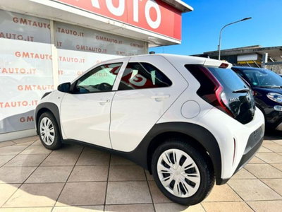 Toyota Aygo X 1.0 Lounge 72cv (3)