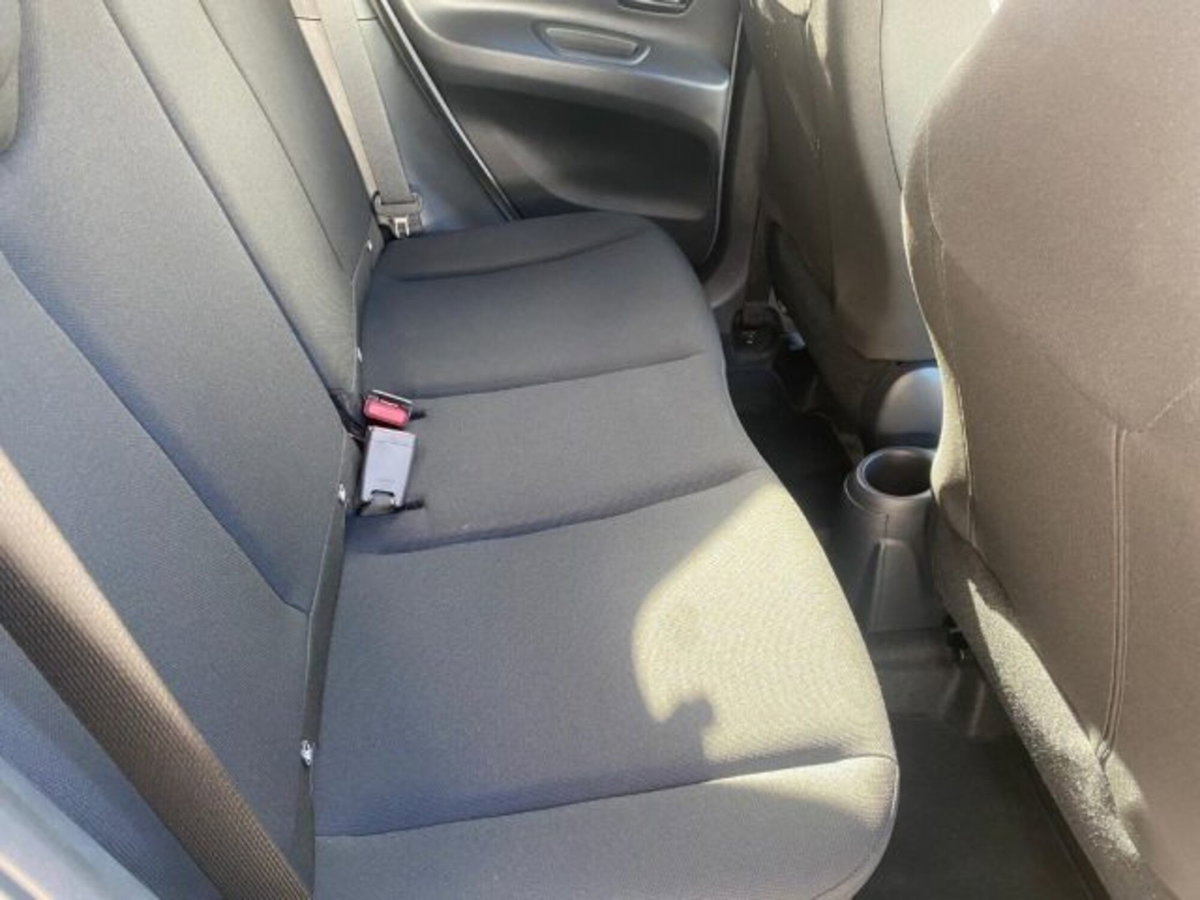 Toyota Aygo X 1.0 Trend 72cv (14)