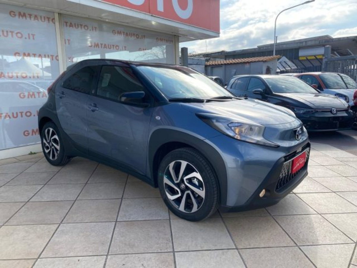 Toyota Aygo X 1.0 Trend 72cv (5)
