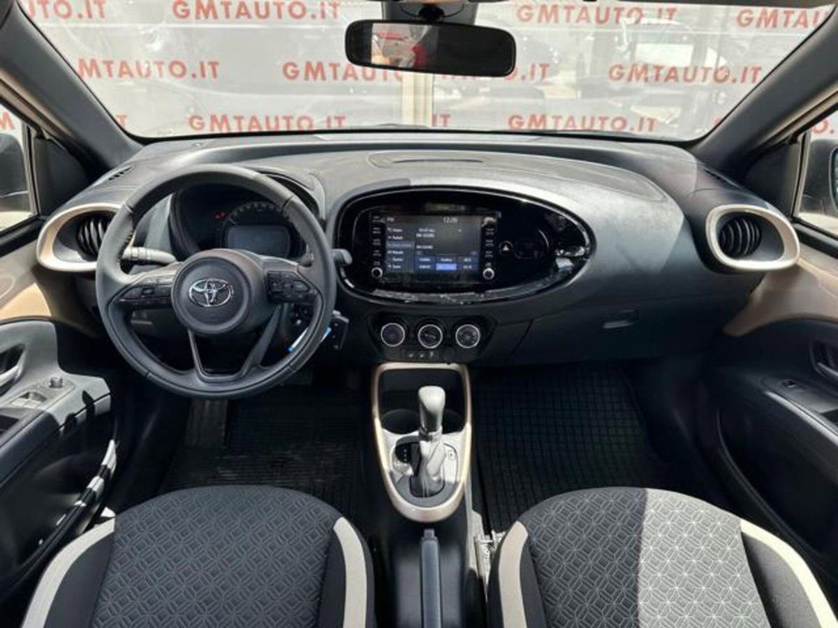 Toyota Aygo X 1.0 Trend 72cv (11)