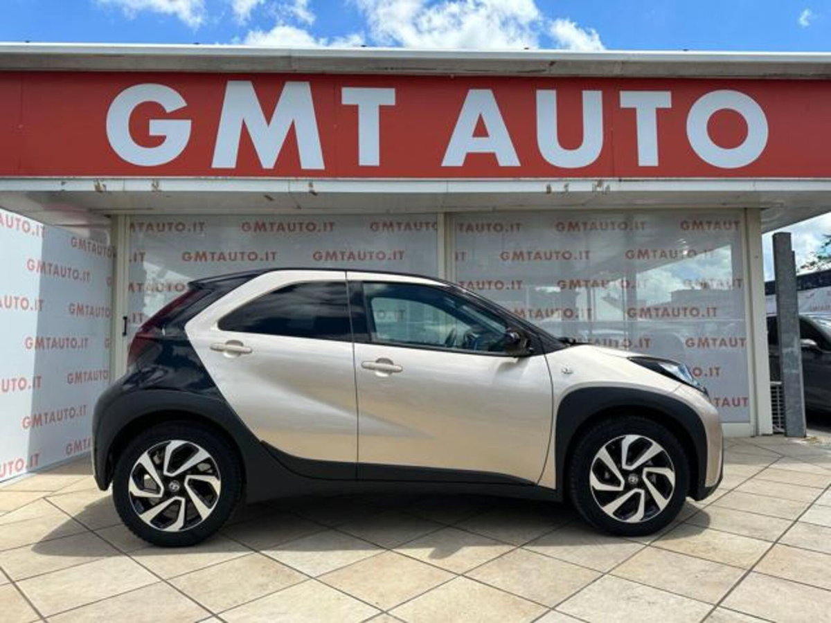 Toyota Aygo X 1.0 Trend 72cv (6)