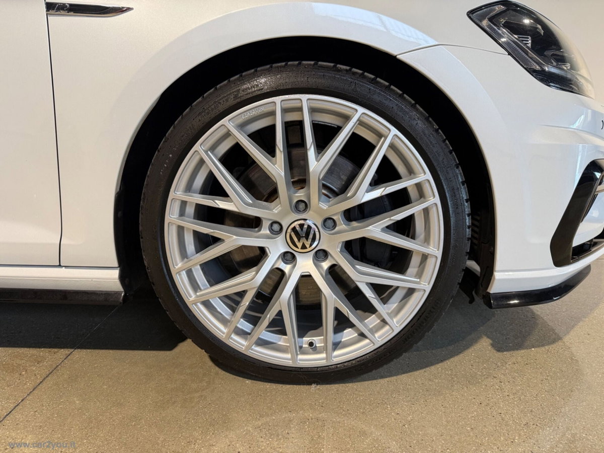 Volkswagen Golf R 2.0 TSI DSG 4MOTION 5p. BMT (17)