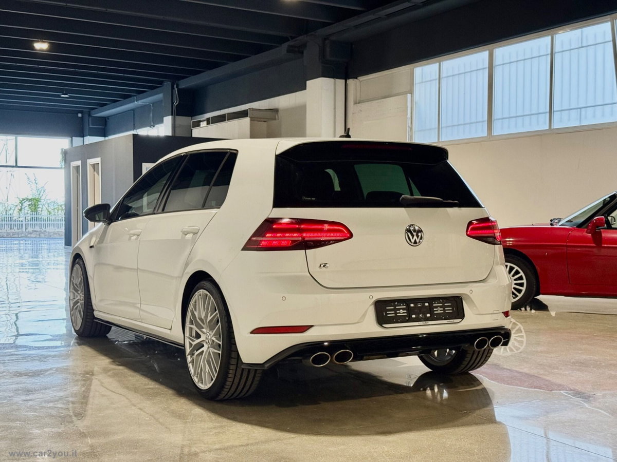 Volkswagen Golf R 2.0 TSI DSG 4MOTION 5p. BMT (2)
