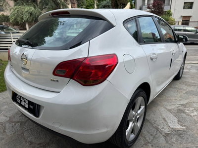 Opel Astra 1.7 CDTI 110CV 5 porte Cosmo (10)