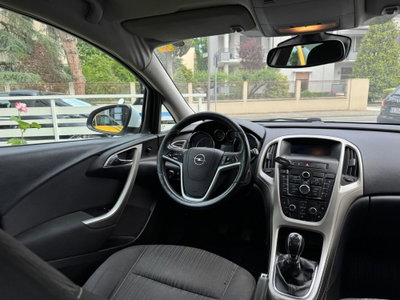 Opel Astra 1.7 CDTI 110CV 5 porte Cosmo (15)