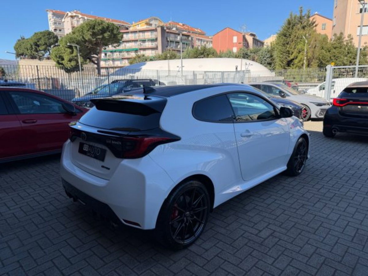 Toyota GR Yaris 1.6 Turbo 3 porte GR Yaris Circuit (7)