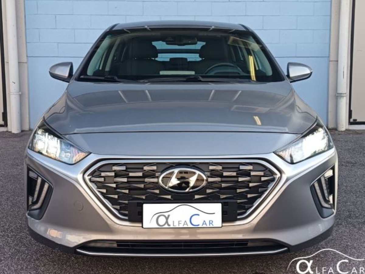 Hyundai Ioniq Plug-in Hybrid DCT Tech (3)
