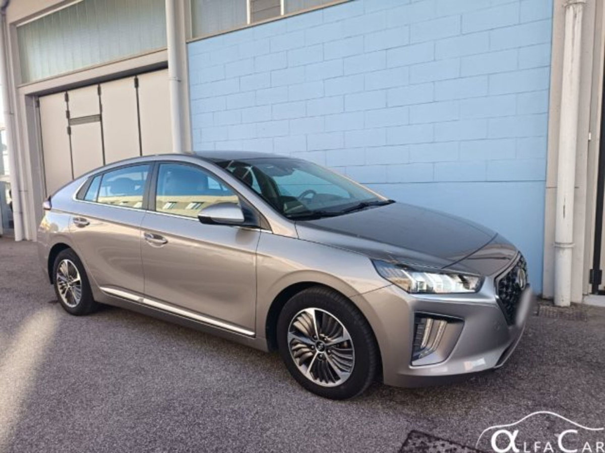 Hyundai Ioniq Plug-in Hybrid DCT Tech (7)